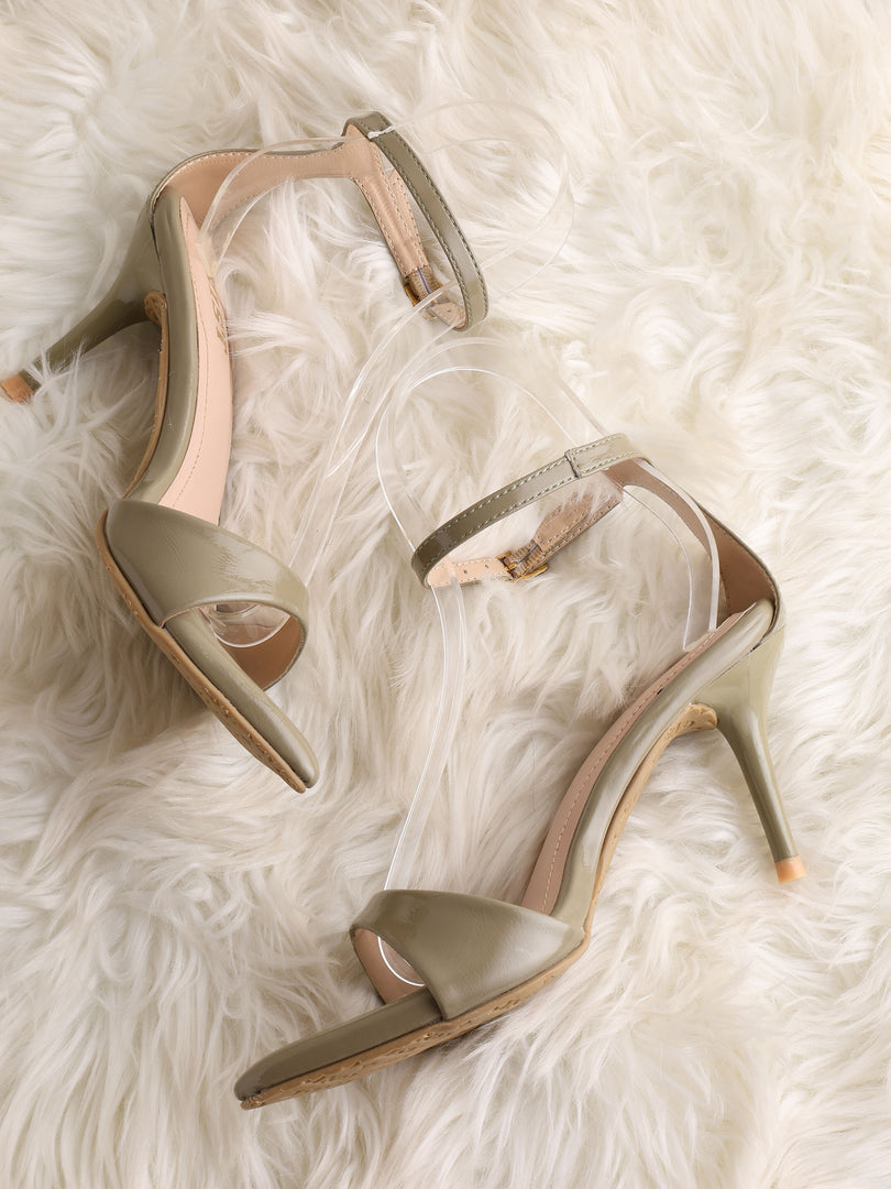 GNIST Pointed Ankle Strap Olive Stilettos Heel
